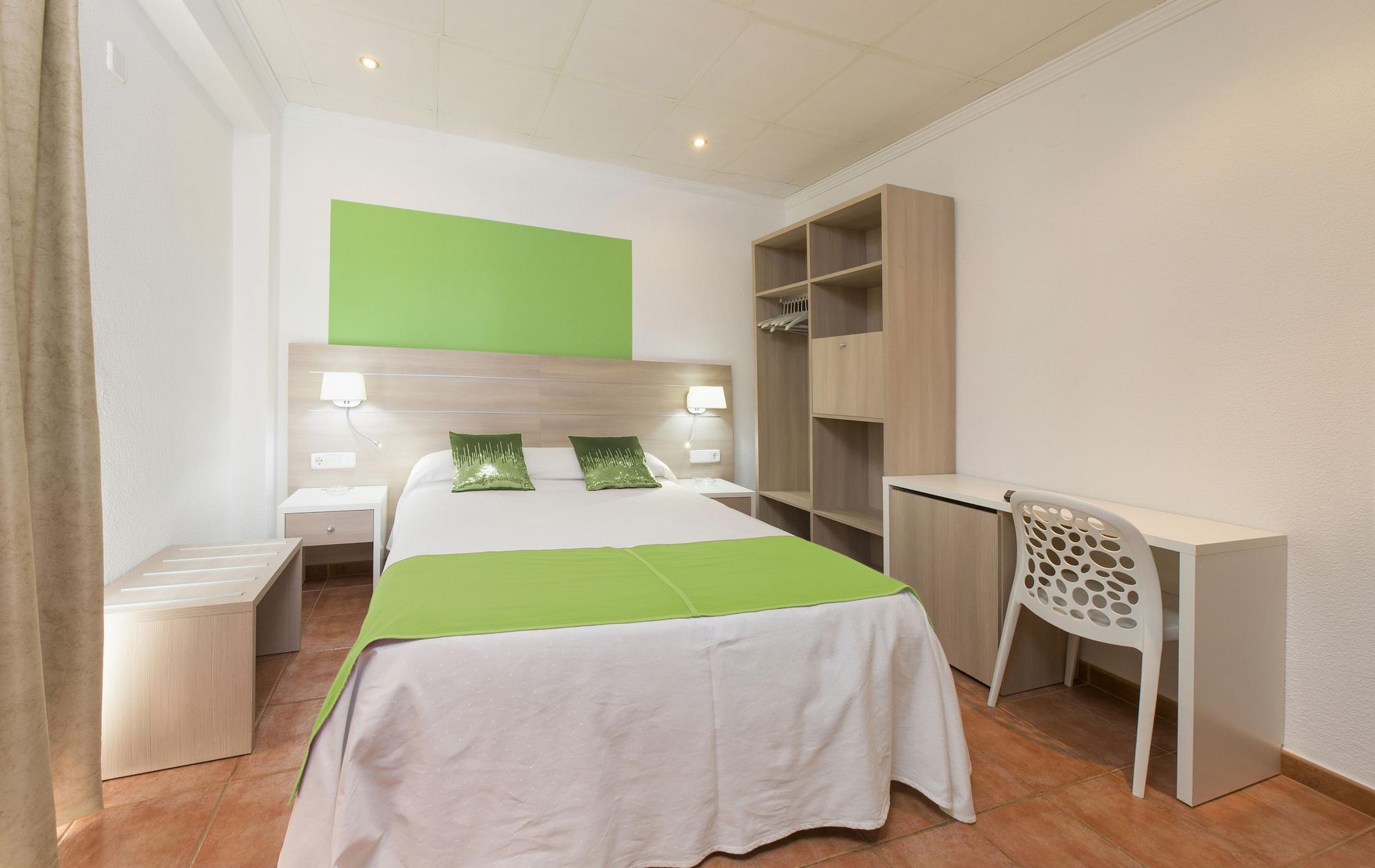 Hostal Adelino San Antonio  Luaran gambar