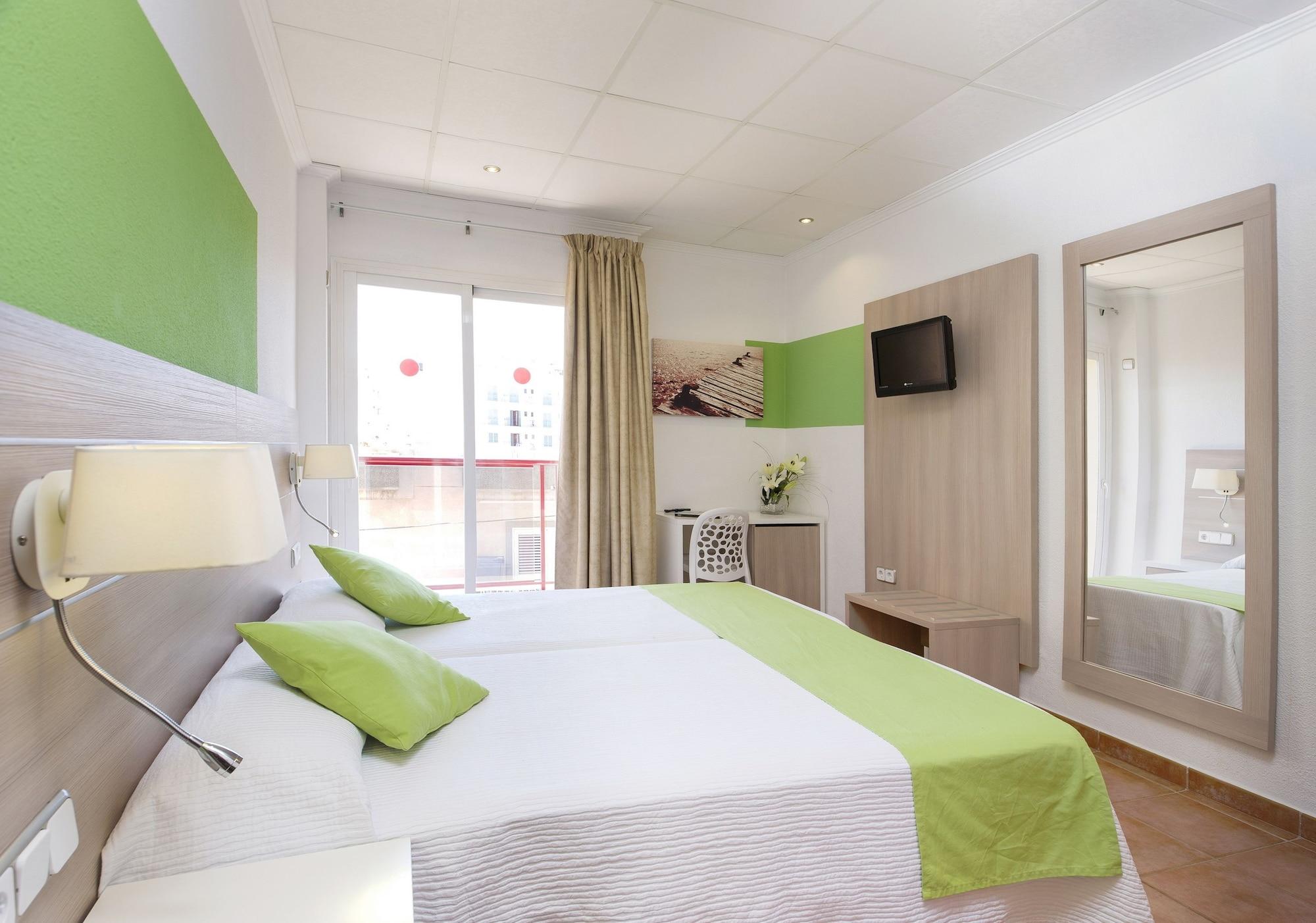Hostal Adelino San Antonio  Luaran gambar