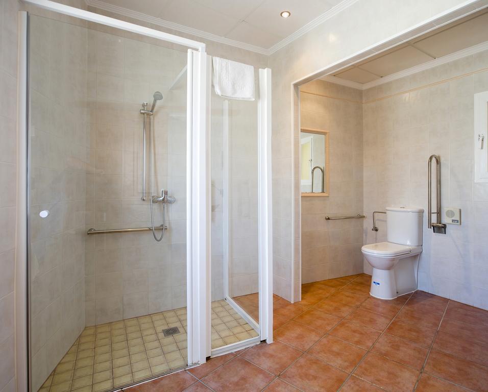 Hostal Adelino San Antonio  Luaran gambar