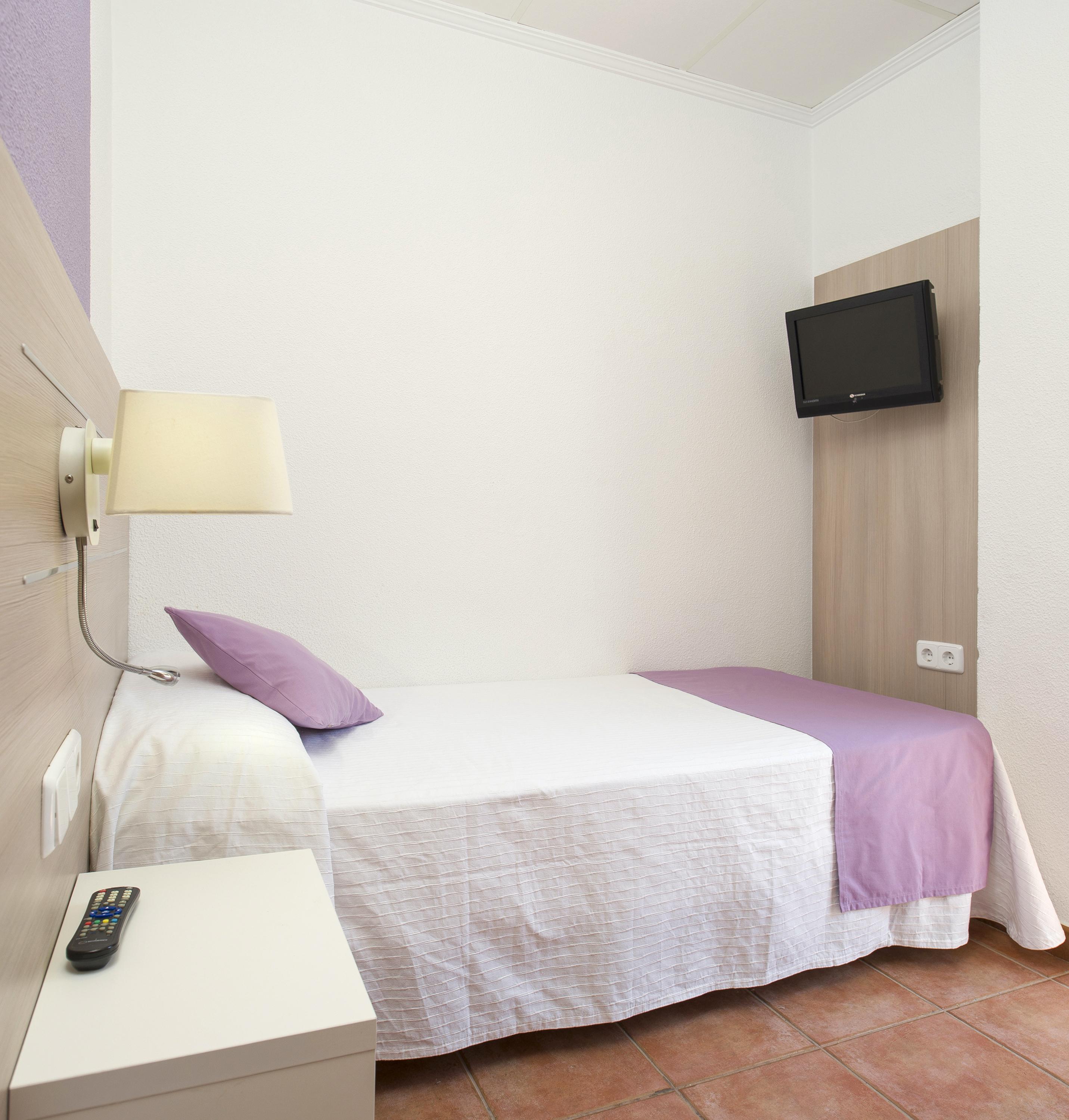 Hostal Adelino San Antonio  Luaran gambar