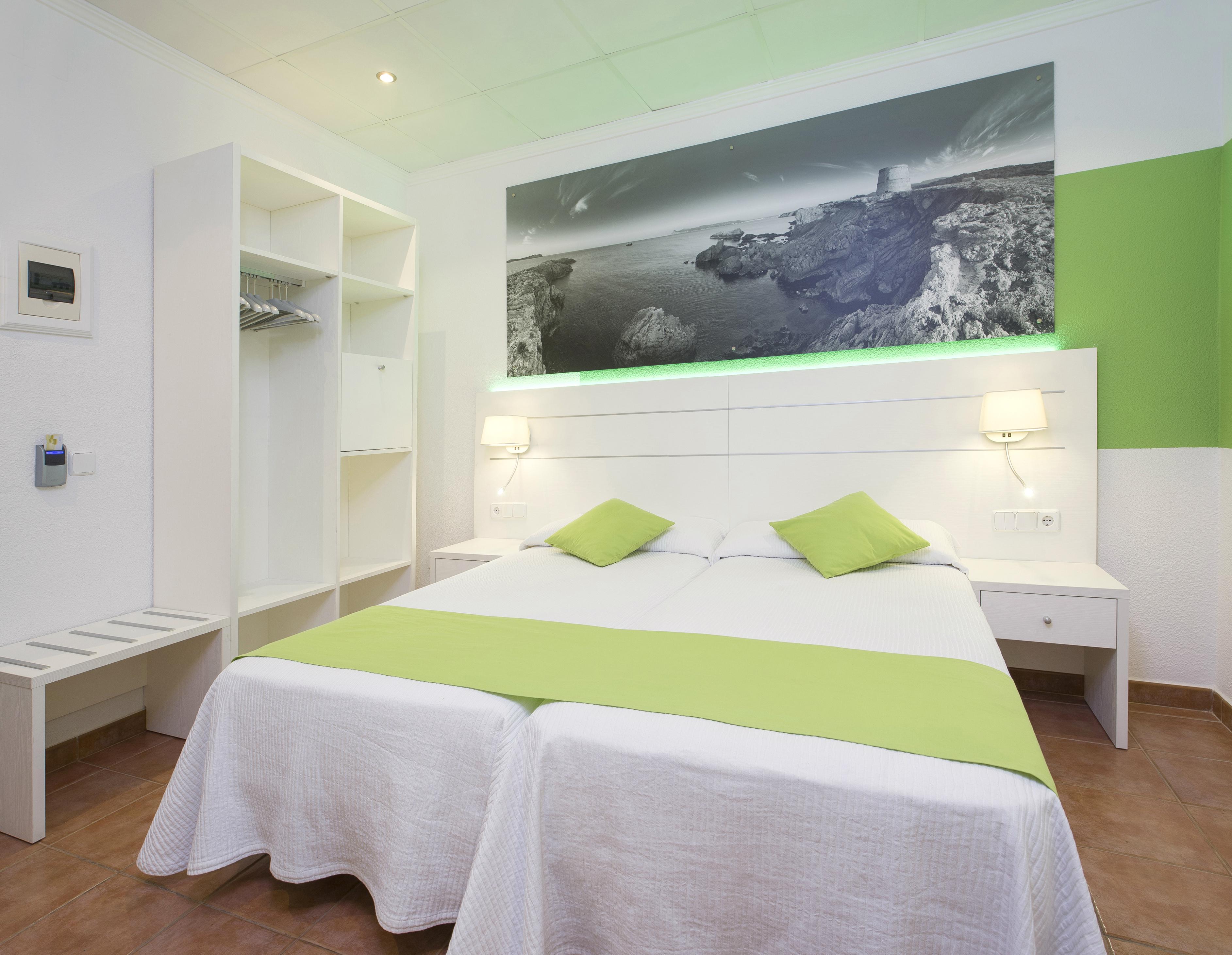 Hostal Adelino San Antonio  Luaran gambar