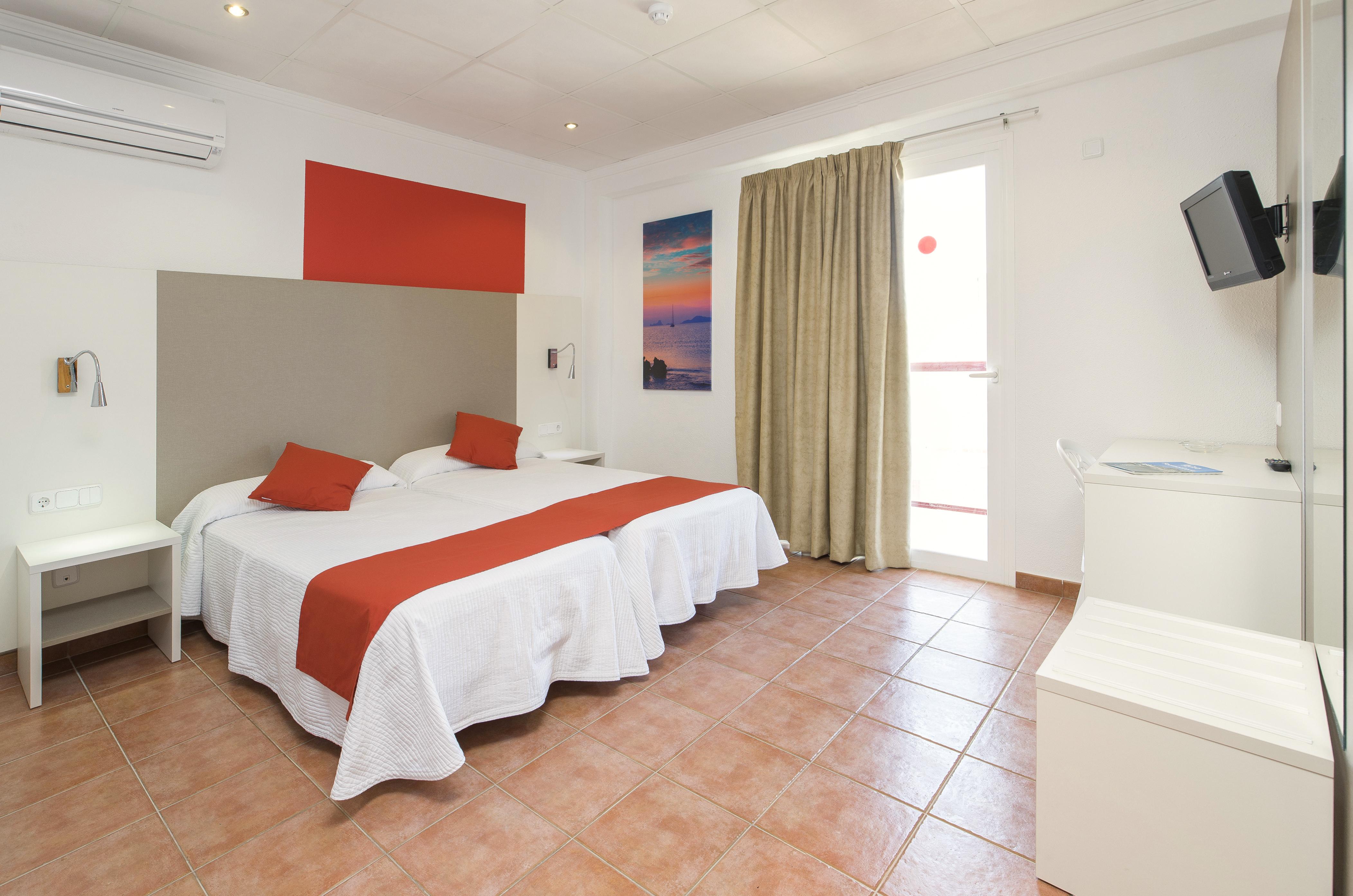 Hostal Adelino San Antonio  Luaran gambar