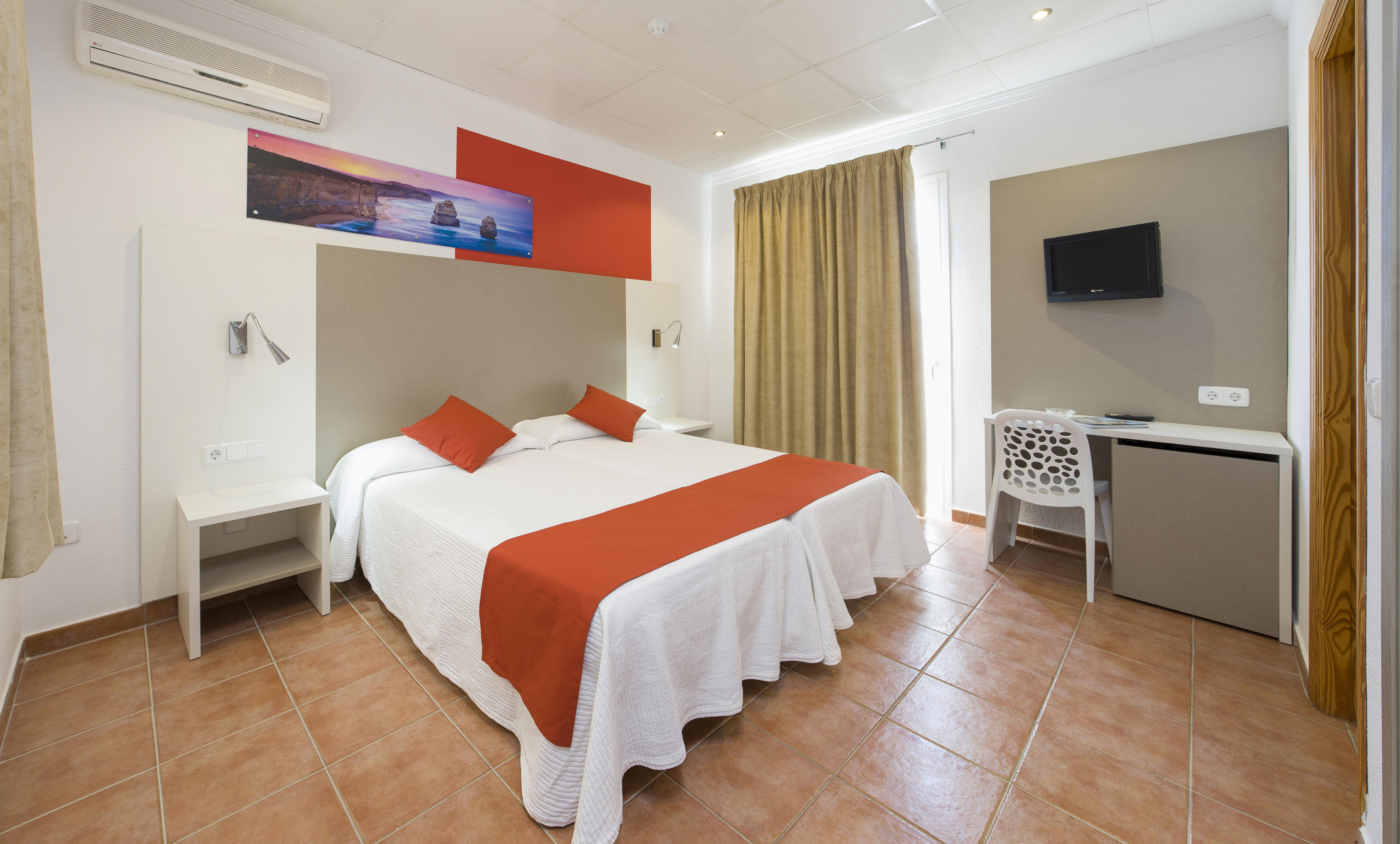 Hostal Adelino San Antonio  Luaran gambar
