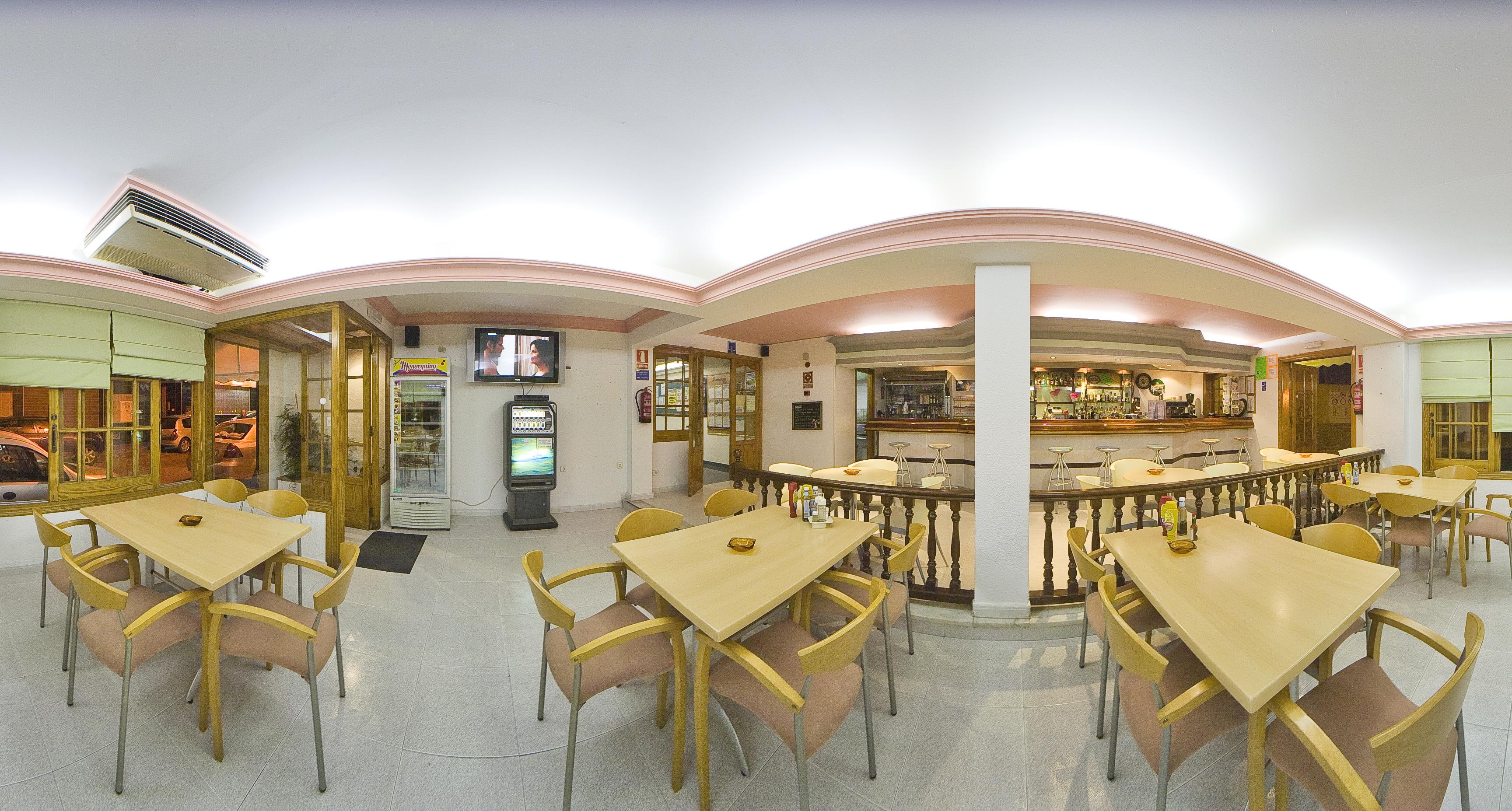 Hostal Adelino San Antonio  Luaran gambar