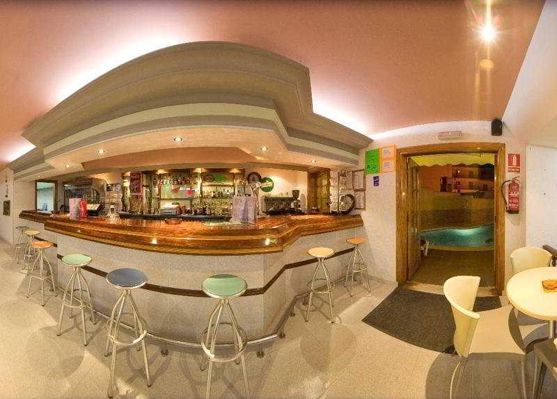Hostal Adelino San Antonio  Luaran gambar